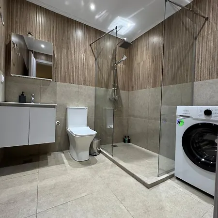 Olivia Tertseti テッサロニキ